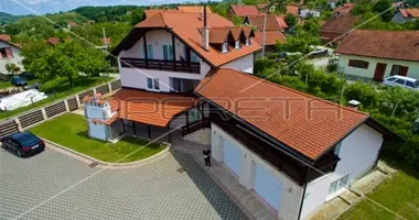 7 room house in Pustodol, Croatia