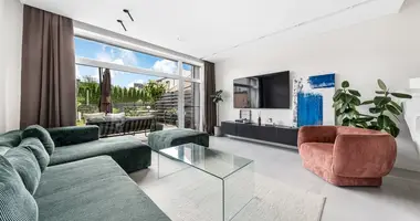 Дом в Вильнюс, Литва