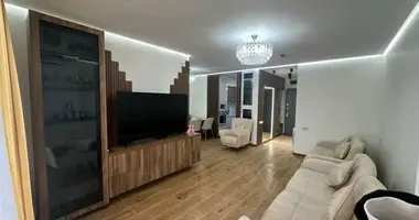 Apartamento 4 habitaciones en Batumi, Georgia