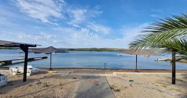 2 room apartment in Opcina Dezanovac, Croatia