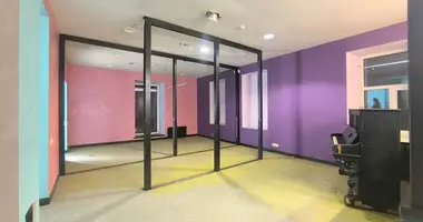 Oficina 125 m² en Riga, Letonia