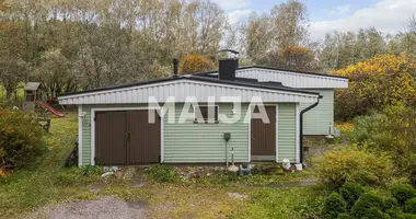 Dom 3 pokoi w Mantsala, Finlandia