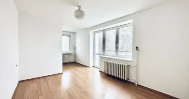Mieszkanie 2 pokoi w Warszawa, Polska