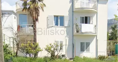 6 room house in Split-Dalmatia County, Croatia