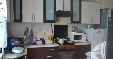 Apartamento 3 habitaciones en Tamasouka, Belarús