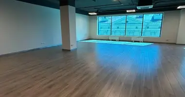 Oficina 75 m² en Minsk, Belarús