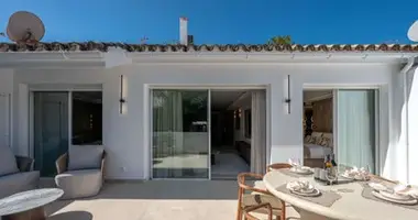 Wohnung 3 Schlafzimmer in San Pedro Alcantara, Spanien