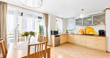 Wohnung 3 zimmer in Piaseczno, Polen