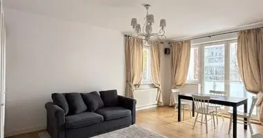 Квартира 3 комнаты в Варшава, Польша