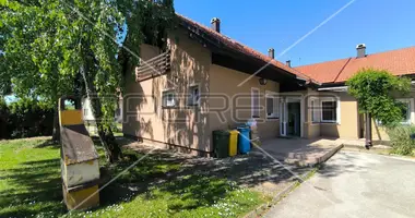 Maison 7 chambres dans Grad Karlovac, Croatie