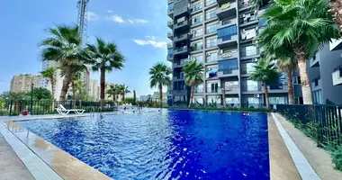 Квартира 2 комнаты в Мезитли, Турция