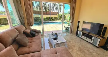 Maison 3 chambres dans Pattaya, Thaïlande