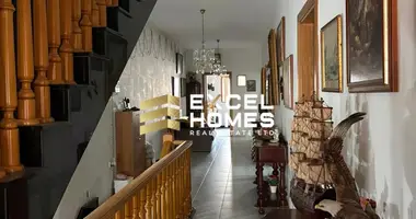 Квартира 3 спальни в Birkirkara, Мальта