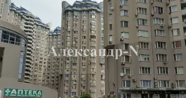 4 room apartment in Odesa, Ukraine
