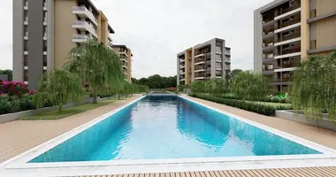Apartamento 5 habitaciones en Muratpasa, Turquía