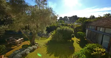 5 bedroom villa in France