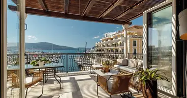 Mieszkanie 3 pokoi w Tivat, Czarnogóra