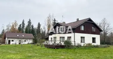 Haus 5 zimmer in Amatas pagasts, Lettland