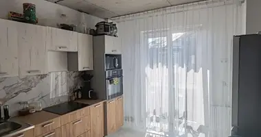 4 room apartment in Muchaviecki sielski Saviet, Belarus