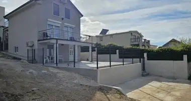 Maison 3 chambres dans Dobra Voda, Monténégro