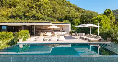 4 bedroom house in Spain