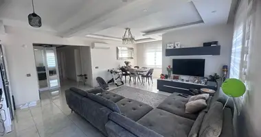 Wohnung 4 zimmer in Alanya, Türkei