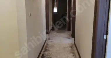 Wohnung 4 zimmer in Gurbuz Sokak, Türkei