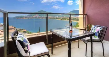 Wohnung 2 Schlafzimmer in Becici, Montenegro
