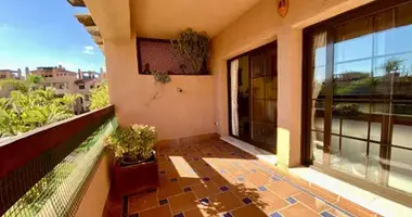 Apartamento 3 habitaciones en Estepona, Španjolska