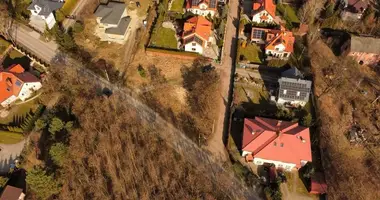 Grundstück in Marki, Polen