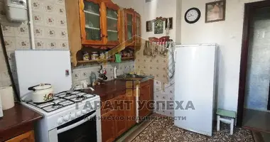 Apartamento 4 habitaciones en Muchaviecki sielski Saviet, Belarús