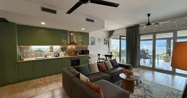 Apartamento 3 habitaciones en Dobrota, Montenegro