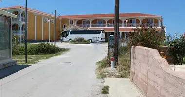 Участок земли в Авлиоте, Греция
