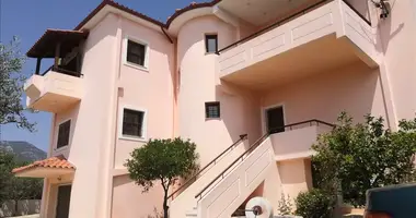Ferienhaus 5 zimmer in Loutraki Perachora Agioi Theodoroi Municipality, Griechenland