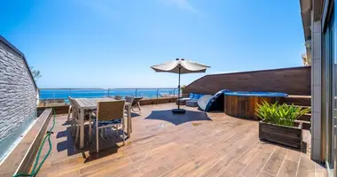 Penthouse 2 bedrooms in Alicante, Spain