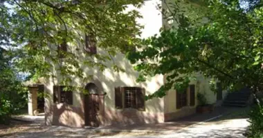 Вилла 14 комнат в Camerino, Италия