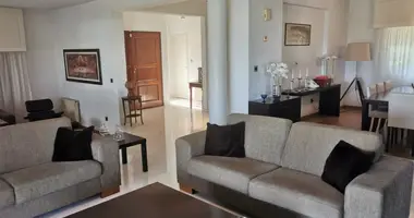 Apartamento 5 habitaciones en Agios Tychonas, Chipre