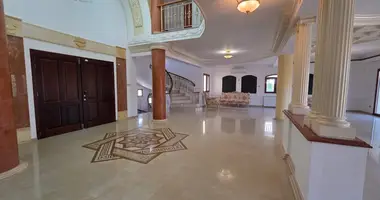 Villa de 4 dormitorios en Koinoteta Parekklesias, Chipre
