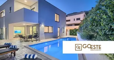 Casa 3 habitaciones en Opcina Dezanovac, Croacia