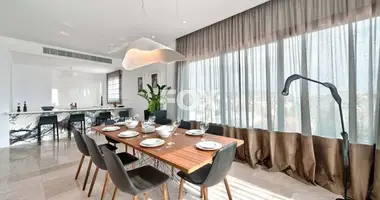 Apartamento 3 habitaciones en Germasogeia, Chipre