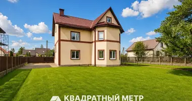 Casa en Kalodziscanski sielski Saviet, Belarús