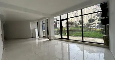 Geschäft 121 m² in Tirana, Albanien