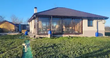 Bungalow 3 bedrooms in Malina, Bulgaria