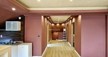 Квартира 3 спальни в Бечичи, Черногория