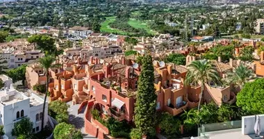 3 bedroom house in San Pedro Alcantara, Spain