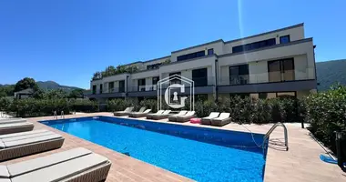 3 bedroom house in Lastva Grbaljska, Montenegro