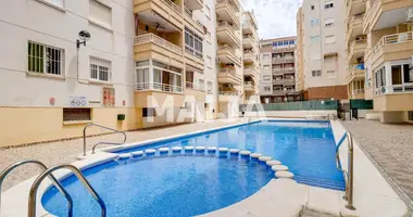 Apartamento 3 habitaciones en Torrevieja, Španjolska