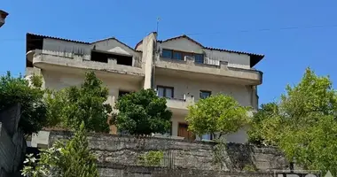 Villa 9 habitaciones en Tirana Municipality, Albania