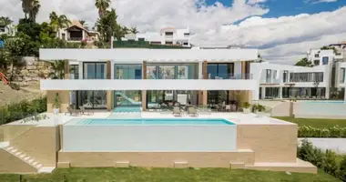 5 bedroom apartment in Benahavis, Spain