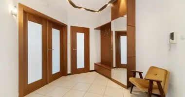 Wohnung 3 zimmer in Warschau, Polen